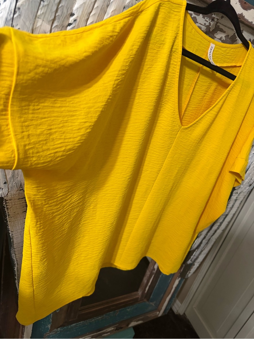 Women's V-Neck Yellow Tunic Top - Picture 2 of 4